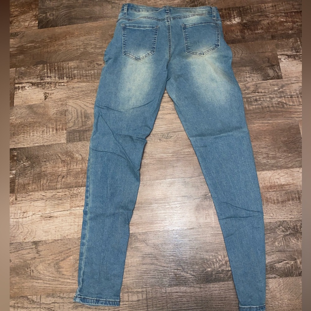 Blue skinny jeans